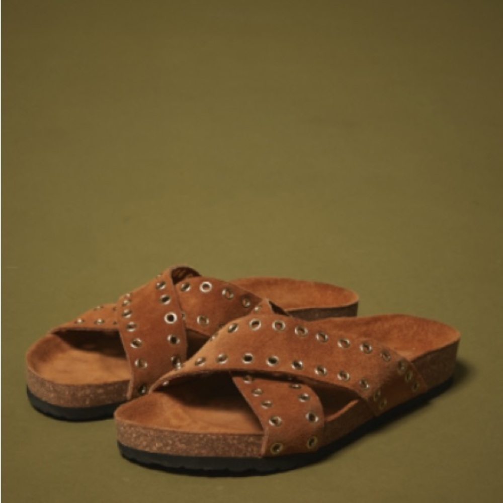 HARTFORD edna eyelet sandal in camel suede